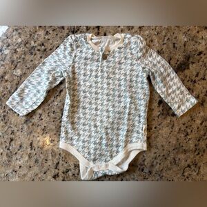 Burt’s Bees Houndstooth Baby Boy Bodysuit & Pant Set- 0-3 Months